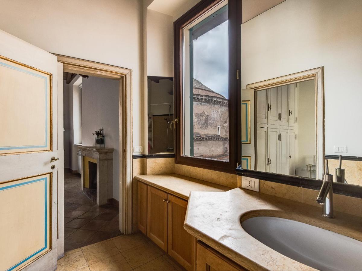 Pantheon Enchanting Luxury Apartment โรม ภายนอก รูปภาพ